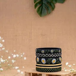 Taasha Craft Set Of 5 Threaded Bangles image 2