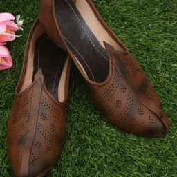 KRITARTH Men Textured Leather Mojaris-37