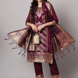 VredeVogel Women's Cotton Silk Jacquard Kurta Pant Set with Dupatta-picture-49