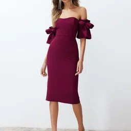 Trendyol Off-Shoulder Flutter Sleeve Bodycon Dress-image-6