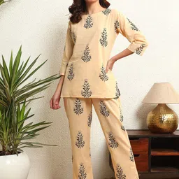 ETC Women Floral Printed Pure Cotton Night suit-picture-43