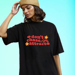 Slenor Printed V-Neck Applique T-shirt-image-42