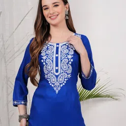 VICITRA Women Paisley Printed Daily Straight Kurta-image-84