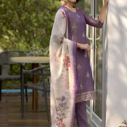 SHREE LAXMINARAYAN EXPORT Floral Embroidered Straight Kurta With Trouser & Dupatta image 4