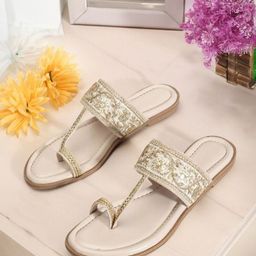 TWIN TOES Women Embellished One Toe Flats with Ethnic - Embellished-image-41