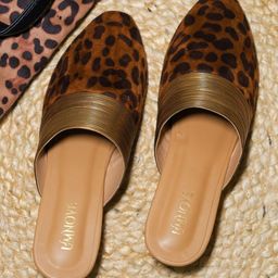 UMNOVE Textured Party Kitten Mules-18