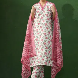 Jaipur Kurti Women Floral Printed Regular Gotta Patti Kurta & Trousers & Dupatta-picture-44