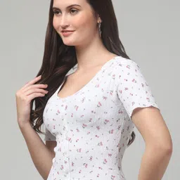 clobug Floral Print Net Crop Top image 4