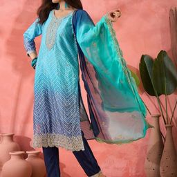 HERE&NOW Women Bandhani Embroidered Regular Sequinned Kurta with Trousers & Dupatta-image-86