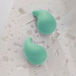 VAGHBHATT Teardrop Shaped Drop Earrings image 3