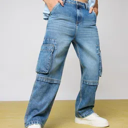 FREAKINS Men Relaxed Fit High-Rise Light Fade Jeans-image-15