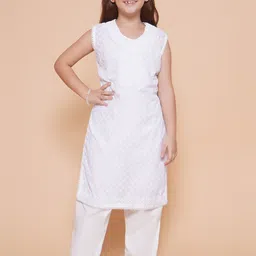 Arshia Fashions Girls Floral Regular Thread Work Kurti with Salwar-53