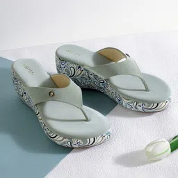 Metro Printed Synthetic Wedge Heel Sandals-14