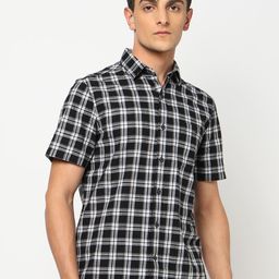 Blue Buddha Men Tailored Fit Tartan Checked Spread Collar Cotton Casual Shirt-image-101