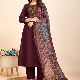 Women Basket Women Floral Printed Regular Kurta with Trousers & With Dupatta-28