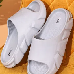 Hygear Men EVA Solid Casual Sliders-image-25