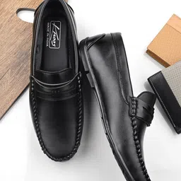 knoos Men Loafers-image-45