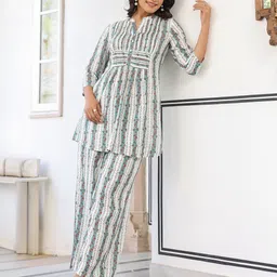 Janasya Pure Cotton Floral Printed A-line Co-ord Set-picture-27