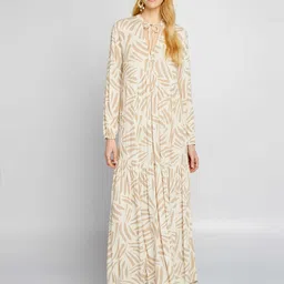 KIABI Women Printed Tie-Up Neck Flared Maxi Dress-image-13