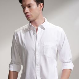 HIGHLANDER Slim Fit Textured Cutaway Collar Casual Shirt-picture-0