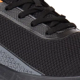 JQR Men Mesh Running Non-Marking Shoes image 2