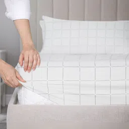 SleepyCat White & Grey Checked 200 TC Cotton Queen Fitted Bedsheet Set 1.98 m x 1.52 m-8