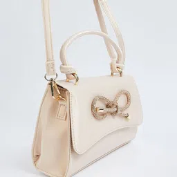 max Oversized Structured Handheld Bag image 2