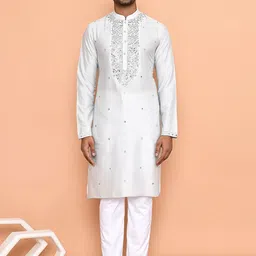 Arihant Rai Sinha Men Floral Embroidered Regular Sequinned Kurta with Trousers-image-75