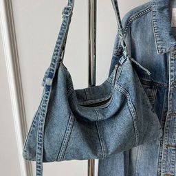 DressBerry Women Solid Structured Shoulder Bag-4
