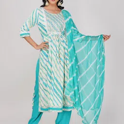 Charitra Women Floral Embroidered Regular Kurti with Trousers & With Dupatta-picture-25