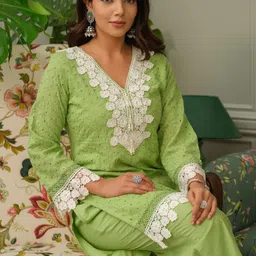 House of Pataudi Embroidered V Neck Top With Trousers Co-Ords-image-45