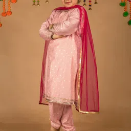 KASYA Girls Printed Regular Kurta with Trousers & With Dupatta image 4