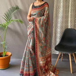DIVASTRI Floral Saree-image-60