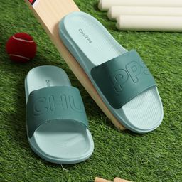 CHUPPS Men Solid Regular Sliders-1