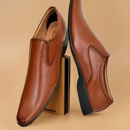 Aaeshu Men Tan Pointed Toe Formal Shoes-picture-7
