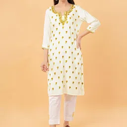 Kala Maison Geometric Embroidered Keyhole Neck Aari Work Kurta-31