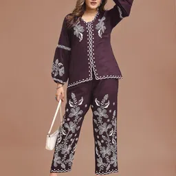 Tikhi Imli Embroidered V Neck Tunic With Trousers Co-Ords Set-picture-20