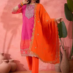 SAINOOR Women Floral Embroidered Regular Beads and Stones Kurti with Pyjamas & With Dupatta-picture-11