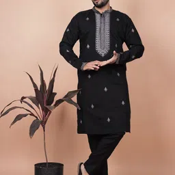Ethnico by laxmi Men Floral Embroidered Regular Thread Work Kurta with Pyjamas Kurta Sets-35