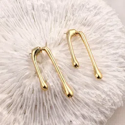 SOHI Gold-Plated Contemporary The Drizz Drop Earrings-1
