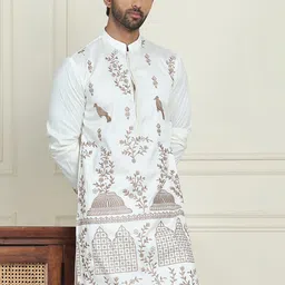 Jompers Ethnic Motifs Embroidered Mandarin Collar Thread Work Straight Kurtas-image-11
