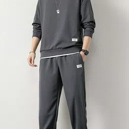 StyleCast x Revolte Men Round Neck Tracksuit-picture-11