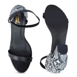 D LORZERI Textured Block Sandals with Bows image 5