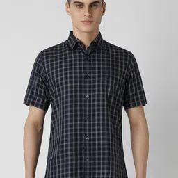 Van Heusen Sport Men Spread Collar Tartan Checked Cotton Slim Fit Casual Shirt-image-84