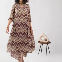 KERI PERRY Women Printed Regular Kurta with Palazzos-image-48