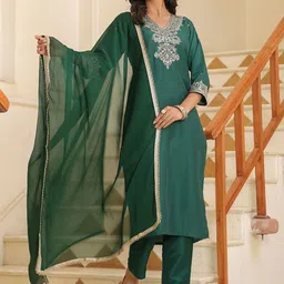 OLECUTE Women Floral Yoke Design Regular Kurta with Trousers & With Dupatta-picture-20