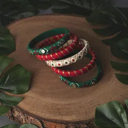 Taasha Craft Set Of 5 Threaded & Sequined Bangles-34
