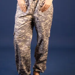 THE BEHRUZ THEORY Women Baggy Camouflage Low-Rise Joggers-image-38