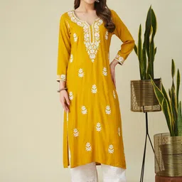 Colors of Earth Floral Embroidered Thread Work Notch Neck Straight Kurta With Palazzos-picture-10