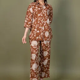 EKISHA Floral Printed Pure Cotton Shirt Collar Neck Shirt With Trousers Co-Ords-32